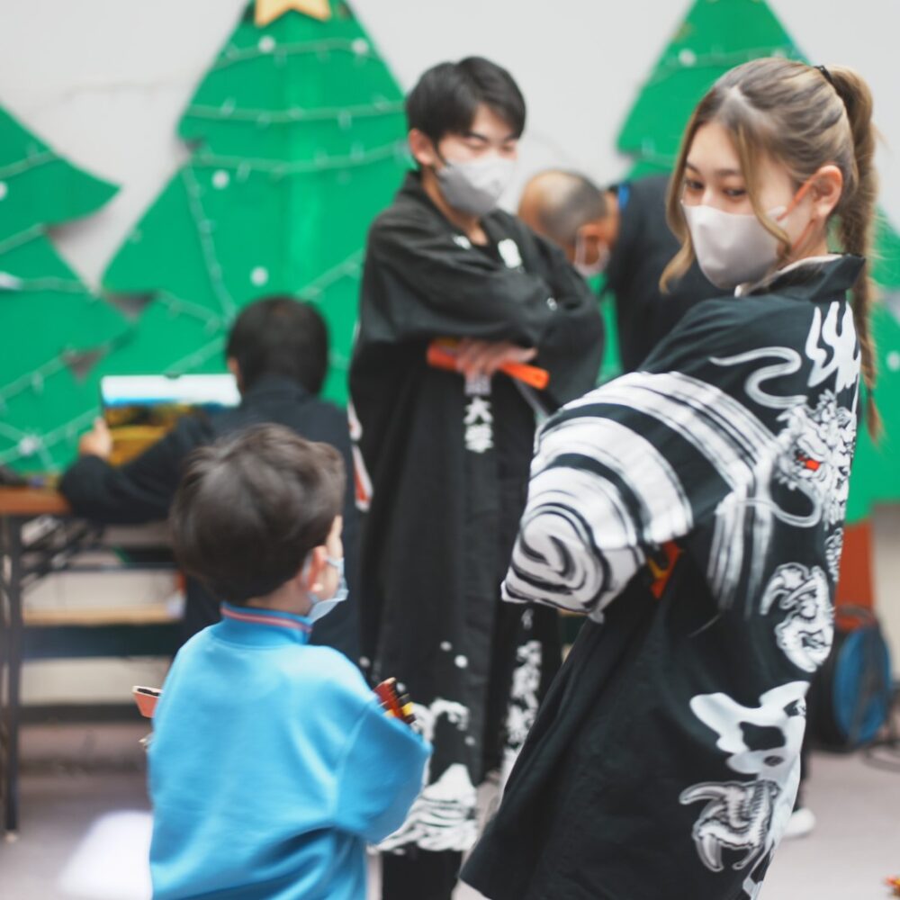 一緒に、よさこい(光明支援学校との交流会)