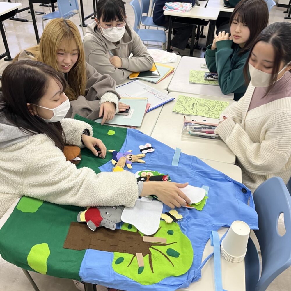 先輩の「作り方」を学ぶ(実習報告会)