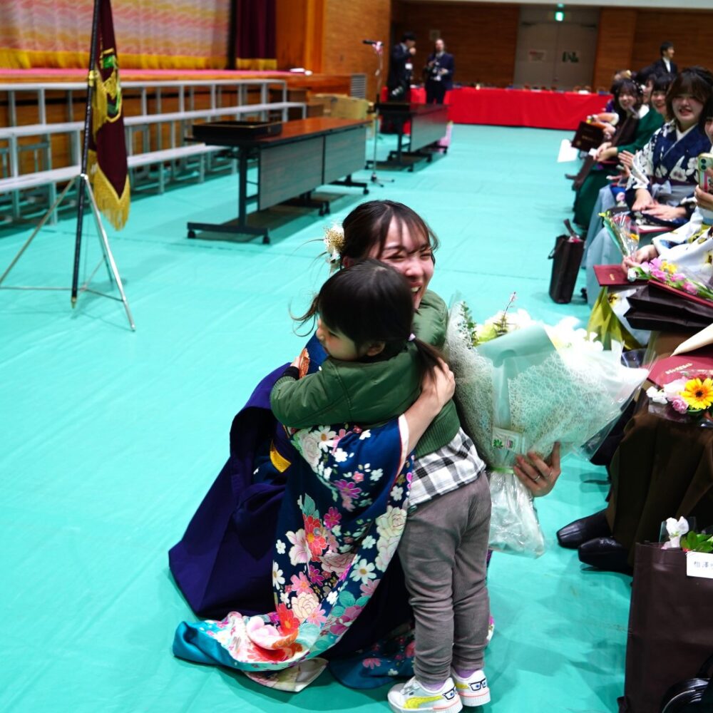 姪っ子さんの、祝福(卒業式)