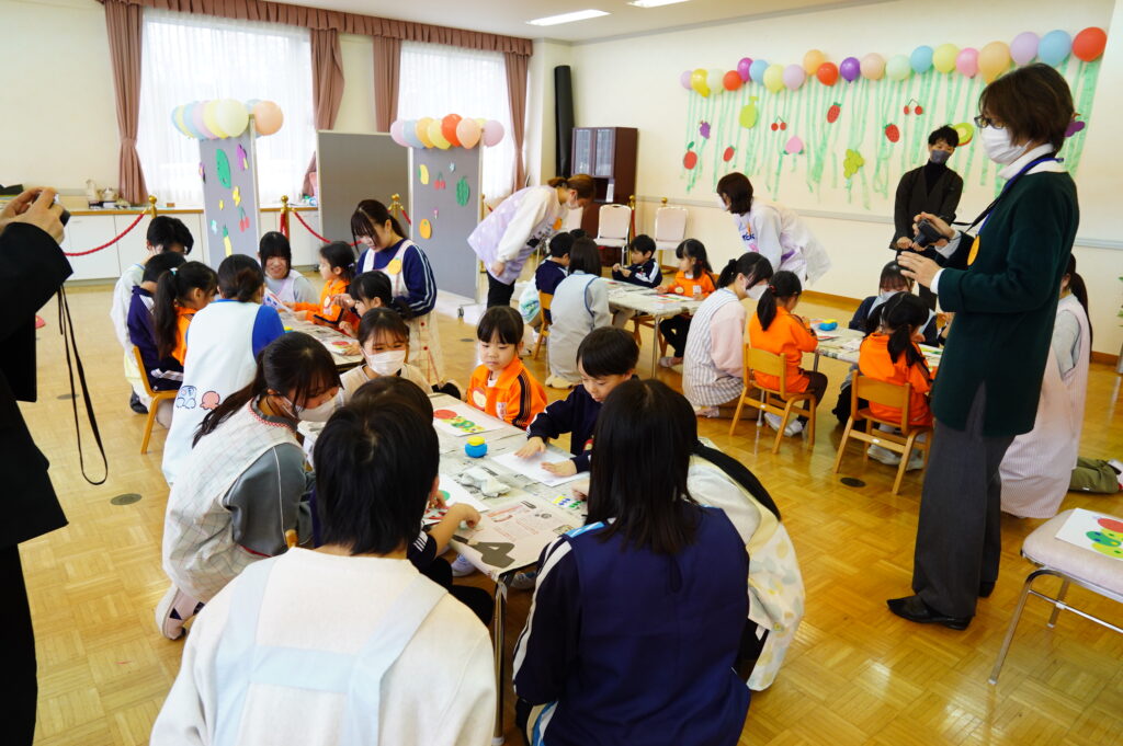 はらぺこあおむし　岩淵ゼミ